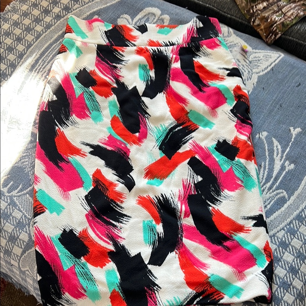 ANTONIO MELANI Pink and Green Knee-Length Pencil Skirt